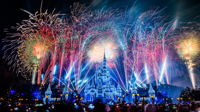 LIVE Stream of New Year’s Eve Fireworks Show in Disney’s Magic Kingdom