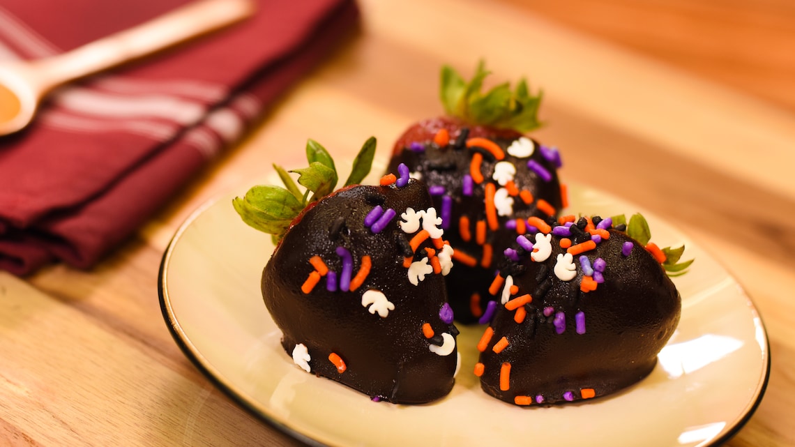 Disney’s Not So Spooky Spectacular Dessert Party Clubhouse World
